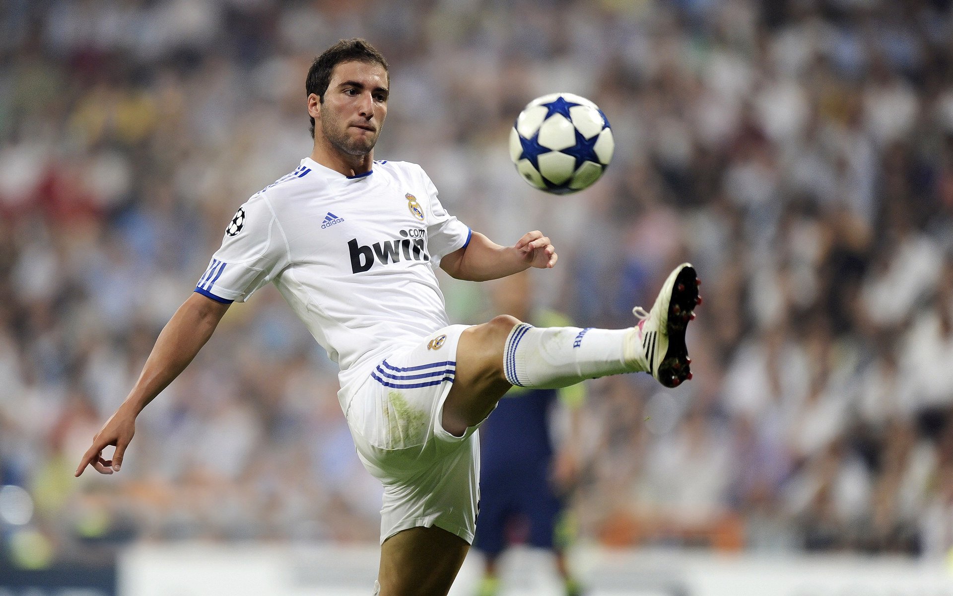 锋线配合默契程度能否通过数据建模反映，锋线搭档